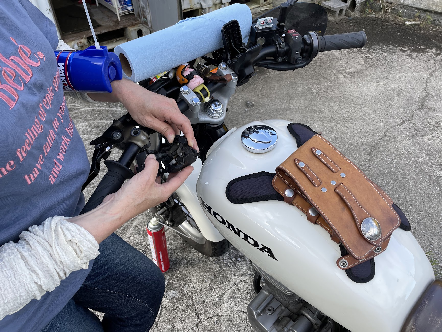 【CB223整備記録】ウインカースイッチの分解＆清掃で動きが改善！